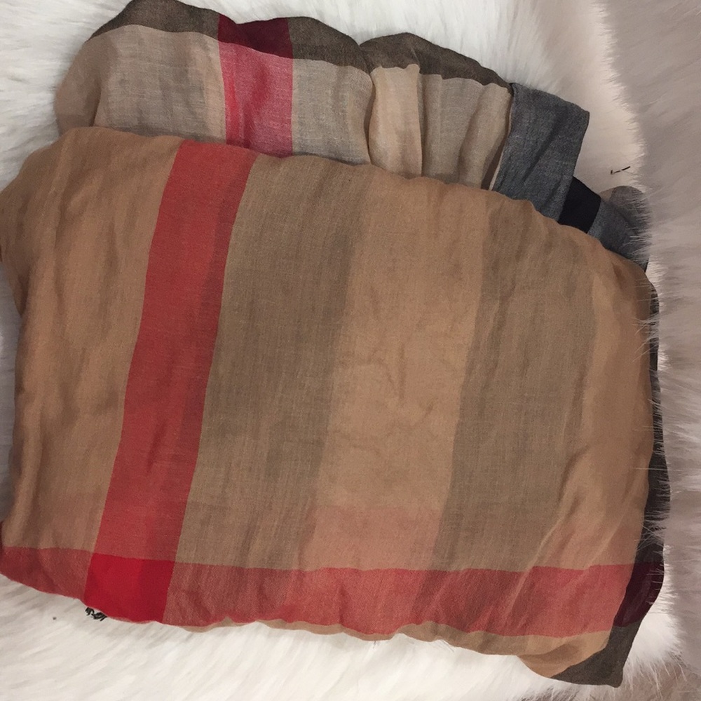 Burberry scarf